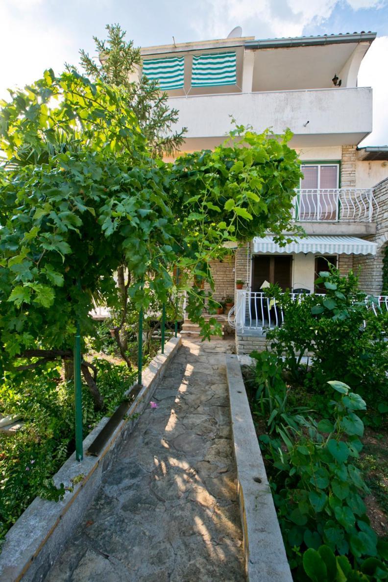 Apartmani Trlaja Vodice Exterior foto