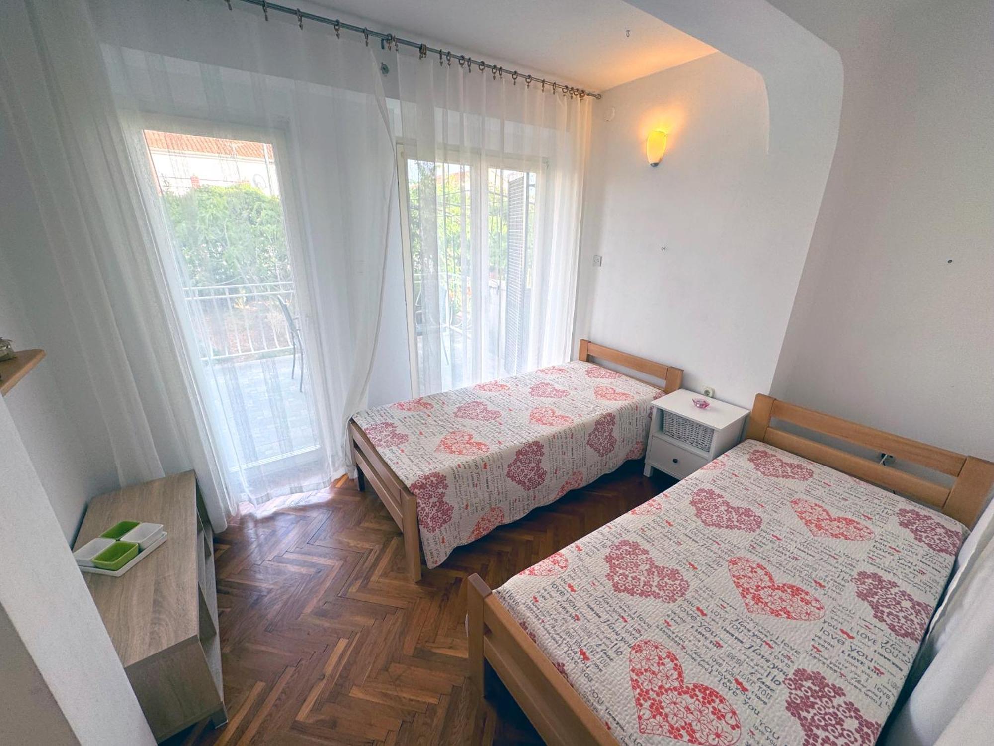 Apartmani Trlaja Vodice Exterior foto